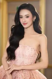 Irresistible Charm of a Miss World Vietnam 2025 Contestant's Youthful Purity-4