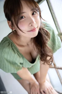 Sora Honda Graphis Gals Chill With Vol.1-2-3 Photography Collection - Stunning Lifestyle Portraits and High-Quality Aesthetic Visuals-0