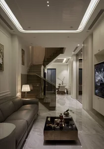 Neoclassical Elegance in a 3m Alley: A Masterpiece of Small-Space Luxury Architecture-19