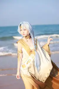 Coser G44 Won't Get Hurt Shines as Reverse: 1999 Character 37 on a Sunny Beach-12