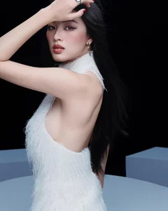 Radiant Beauty: Vietnamese Actress Lan Thy Celebrates Romantic Engagement to Her Conductor Boyfriend After Two Years of Love-1