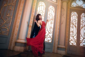 Stunning Taihou Cosplay by Yi Miao Jun: Exclusive Azur Lane Racing Queen Collection (56P) - High-Quality Anime Photography-26