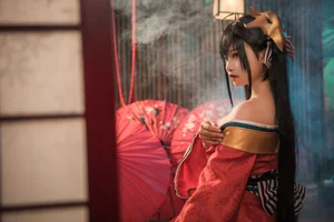 Stunning Taihou Cosplay by Yi Miao Jun: Exclusive Azur Lane Racing Queen Collection (56P) - High-Quality Anime Photography-8