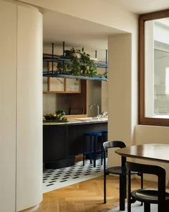 Warm 160m2 apartment for a young family transformed from a rigid office-5