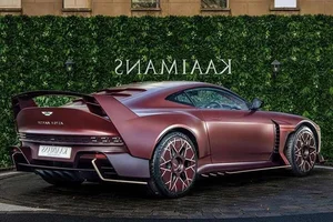 The Stunning Aston Martin Valiant Limited Edition: A True Automotive Masterpiece-4