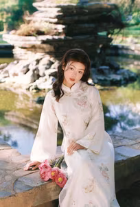 VGU No140 Explore the Graceful Vietnamese Beauty An Elegant Girl Amidst Ancient Architecture Traditional Charm That Captivates-13