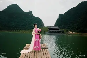 Traditional Vietnamese Beauty A Muse by the Ancient Lake Serene Charm-3