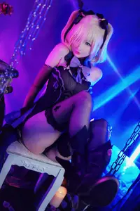 Unveiling the Mysterious Beauty of Fischl Genshin Impact through Coser Hidori Rose's Ultimate Transformation-10