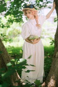 YiTuYu Art Language Vol.8293 Fei Fei: Captivating Vintage Charm in Nature's Embrace-20