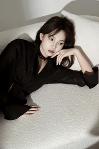 Elegant Portrait Photography by YiTuYu Art Language Vol.9235 Featuring Model Rou Rou – Stunning High-Resolution Aesthetic Gallery-10