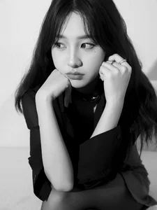 Elegant Portrait Photography by YiTuYu Art Language Vol.9235 Featuring Model Rou Rou – Stunning High-Resolution Aesthetic Gallery-18