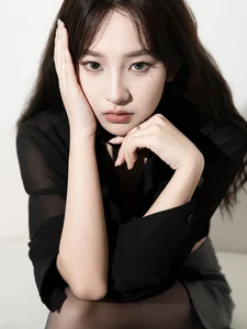 Elegant Portrait Photography by YiTuYu Art Language Vol.9235 Featuring Model Rou Rou – Stunning High-Resolution Aesthetic Gallery-9