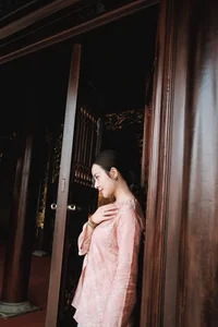 Elegant Vietnamese Beauty at a Peaceful Pagoda: Discover the Serene Style and Spiritual Grace of Vo Nhat Linh-5