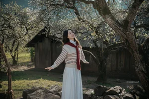 Springtime Magic in Moc Chau: Exploring the White Plum Blossom Valleys of Na Ka and Mu Nau for the Perfect Travel Photos-2