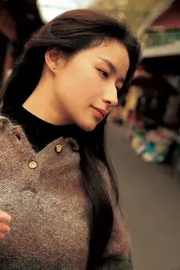 Yang Jia Xin: Pensive Beauty in YiTuYu Art Collection-27