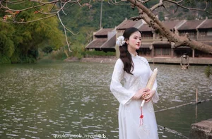 Finding Peace at Trang An: The Fenghuang Ancient Town of Ninh Binh-1