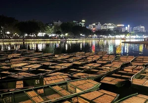 Finding Peace at Trang An: The Fenghuang Ancient Town of Ninh Binh-4