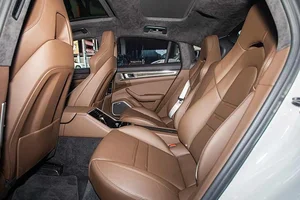 Stunning Porsche Panamera Turbo S in Deep Metallic Green: The Ultimate Blend of Luxury Performance and High-End Automotive Engineering-6