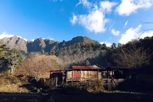 Conquer Ky Quan San: Witness the majestic sea of clouds after a challenging journey to the Northwest peak-2