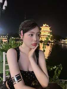 Chu Hong Anh: The Radiant Muse Blending Gen Z Chic With Timeless Elegance-3