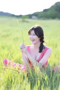 Kana Nakada's Radiant Charm: FRIDAY Digital Photo Book Soleil – Capturing Natural Beauty.-0