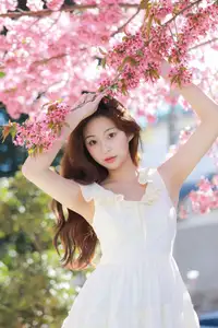 Captivating chickkii: A Vision of Spring Under Cherry Blossoms - YiTuYu Vol.8707-21