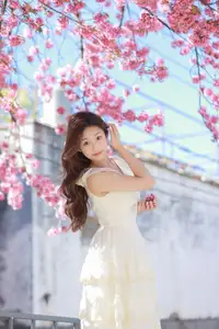 Captivating chickkii: A Vision of Spring Under Cherry Blossoms - YiTuYu Vol.8707-19