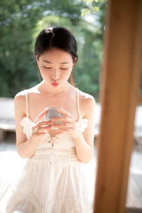 Enchanting Summer Story: Aesthetic Outdoor Portraits by Nian Nian - Dreamy Garden Photography and Light Airy Fashion Inspiration-9