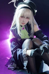 The Enchanting Idol Charm of Sakurako Utazumi by Lunananya - Blue Archive-16