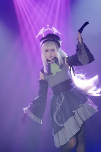 The Enchanting Idol Charm of Sakurako Utazumi by Lunananya - Blue Archive-5