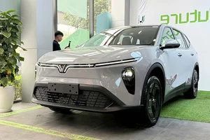 Discover the VinFast VF MPV 7 – A Sleek, High-End Electric Minivan Redefining Sustainable Travel and Family Comfort-0