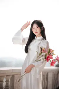 Discover the gentle beauty of Vietnamese girl in white Ao Dai-1