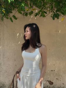 Minh Trang: Captivating Screen Muse Embraces Simple Everyday Style-5