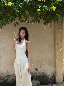 Minh Trang: Captivating Screen Muse Embraces Simple Everyday Style-8
