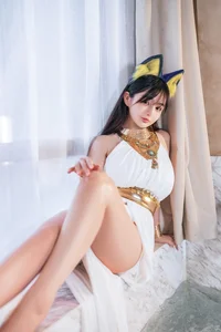 Sakurai Ningning: The Ethereal White Cat Girl Cosplay Aesthetic-32