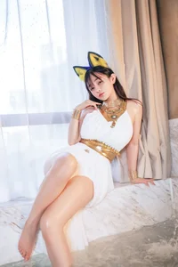 Sakurai Ningning: The Ethereal White Cat Girl Cosplay Aesthetic-26