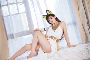 Sakurai Ningning: The Ethereal White Cat Girl Cosplay Aesthetic-1