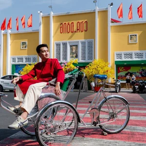 Discover the Stunning New Look of Ben Thanh Market: Ho Chi Minh City's Iconic Landmark Renovated for Travelers and Locals-5