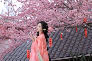 Elegant Portrait Photography: Kimi Fu Kun in YiTuYu Art Language Vol.9342 - Stunning Lifestyle and Fashion Inspiration-11