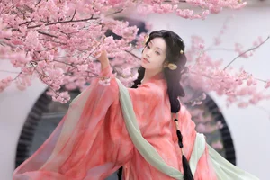 Elegant Portrait Photography: Kimi Fu Kun in YiTuYu Art Language Vol.9342 - Stunning Lifestyle and Fashion Inspiration-0