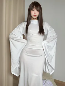 Ethereal Whispers: Pudding Dafa’s Hauntingly Beautiful Ghost Lady Halloween Vision-1