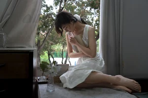 Aesthetic Portrait Photography: Art Language Vol.9230 Featuring Xiao Yu Tian Qi – Quiet Moments and Window Side Reading Reflections-15