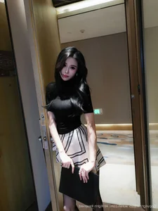 Elegance Defined: Ye Zhi Nuo Mi Ji in XiuRen No.10817 Collection-0