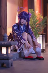 Ethereal New Year Elegance: Lunananya’s Stunning Igusa Haruka Cosplay from Blue Archive-19