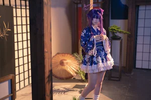 Ethereal New Year Elegance: Lunananya’s Stunning Igusa Haruka Cosplay from Blue Archive-0