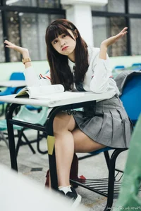 Elegant Campus Fashion: Ruoying’s Sophisticated Urban Style at the University of Science and Technology Beijing (USTB) with Chic Black Stockings-26