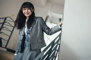 Elegant Campus Fashion: Ruoying’s Sophisticated Urban Style at the University of Science and Technology Beijing (USTB) with Chic Black Stockings-27