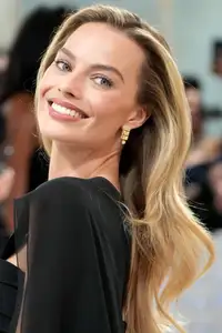 Unveiling the Captivating Golden Ratio Beauty-5