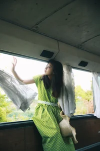 Artistic Portraits in Dali: Xiao U for YiTuYu Art Language Vol.9132 - Vintage Bus Aesthetic-9