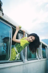 Artistic Portraits in Dali: Xiao U for YiTuYu Art Language Vol.9132 - Vintage Bus Aesthetic-7